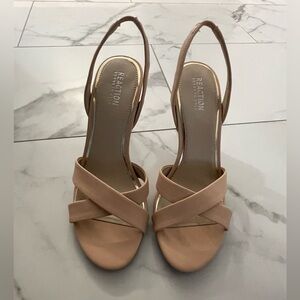 Reaction, by Kenneth Cole Tan Heels, size 9 (NWT!) ✨